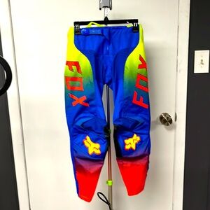 Boys FOX I80 racing pants size 12-14-28, adjustable. They’re so cool.